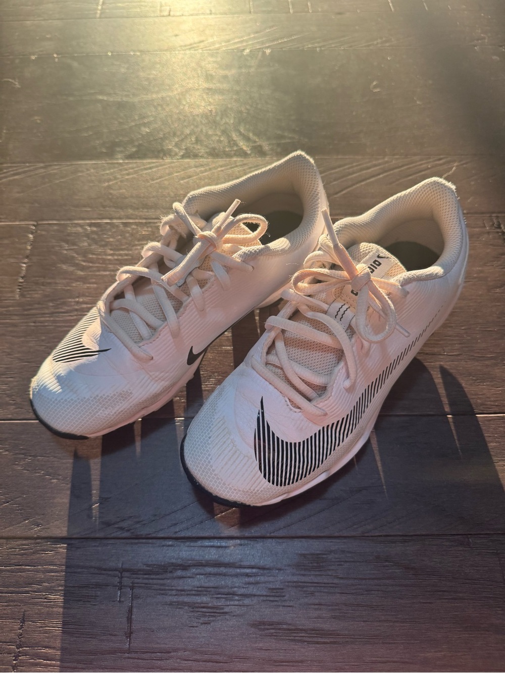 Nike Diamond Fastflex Boy’s Baseball Cleats White and Black